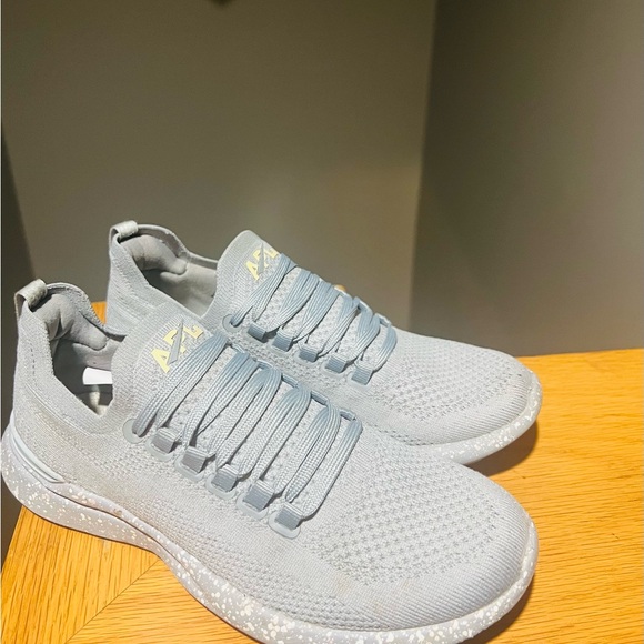 APL Gymshoe - Picture 5 of 6